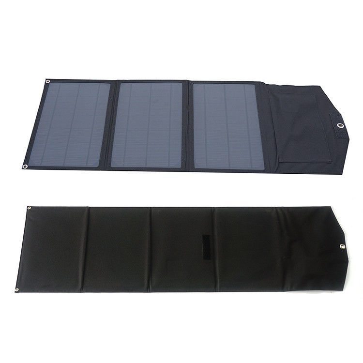 Il multiplo solare all'aperto del pannello 120W di PV produce il corredo pieghevole importato 5V delle pile solari